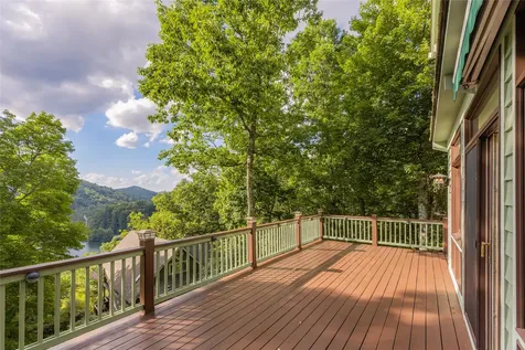 256 Vandora Lane Glenville NC 28736