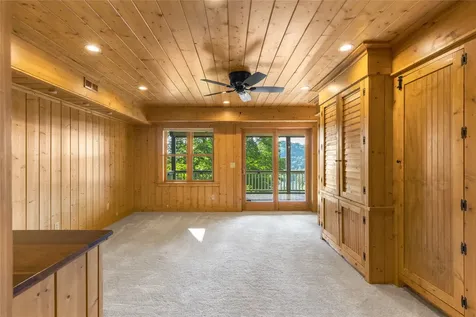 256 Vandora Lane Glenville NC 28736