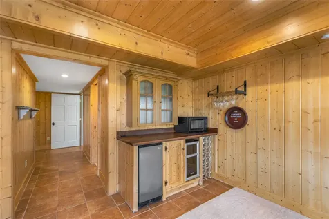 256 Vandora Lane Glenville NC 28736