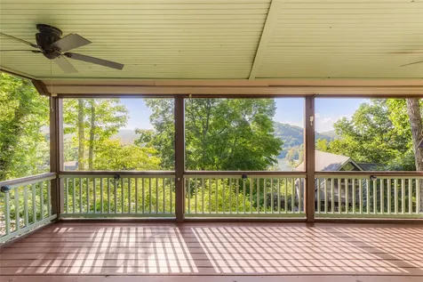 256 Vandora Lane Glenville NC 28736