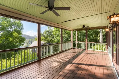 256 Vandora Lane Glenville NC 28736