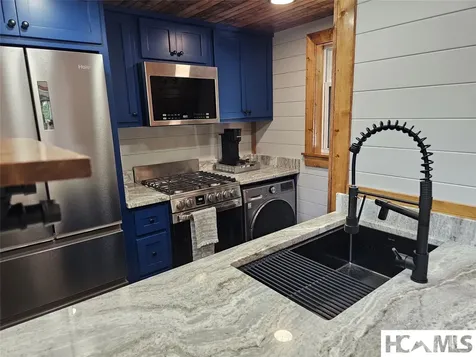 171 Duff Cove Road Brevard NC 28712