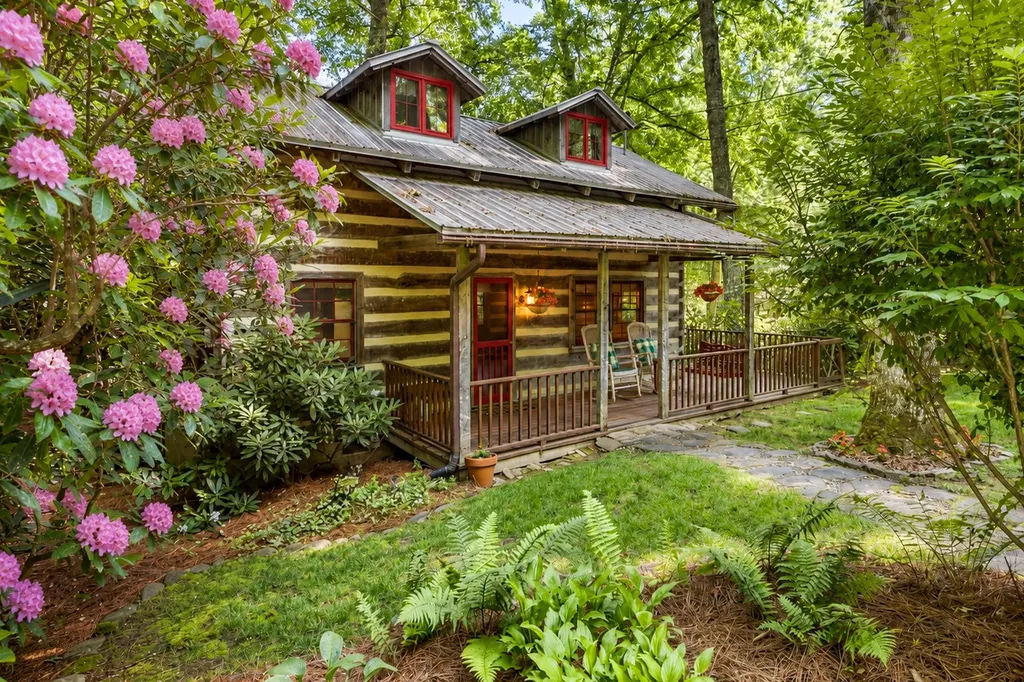 90 Laurel Heights Road Highlands NC 28741
