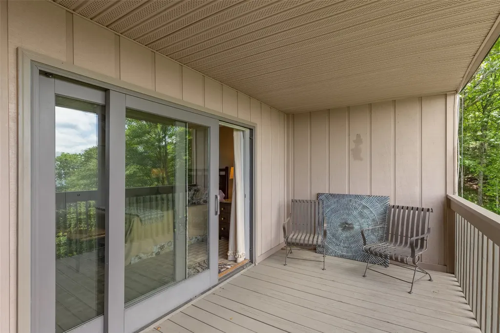 802 Vztop Road Highlands NC 28741