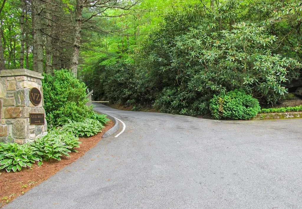 802 Vztop Road Highlands NC 28741