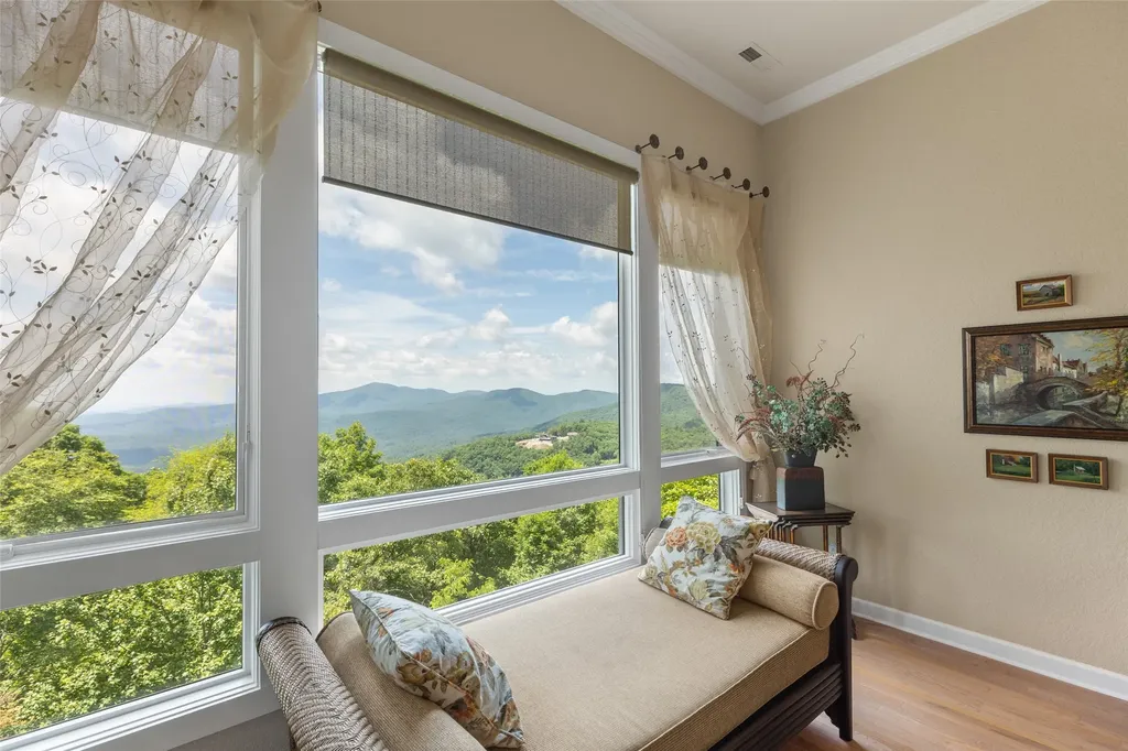 802 Vztop Road Highlands NC 28741