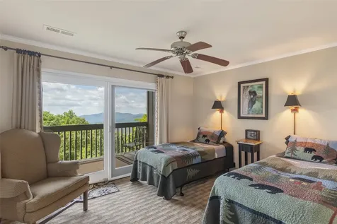802 Vztop Road Highlands NC 28741