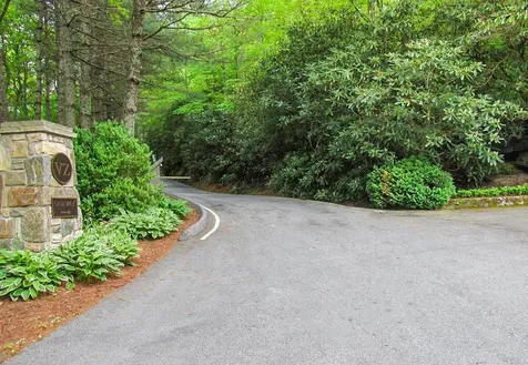 802 Vztop Road Highlands NC 28741