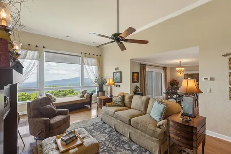 802 Vztop Road Highlands NC 28741