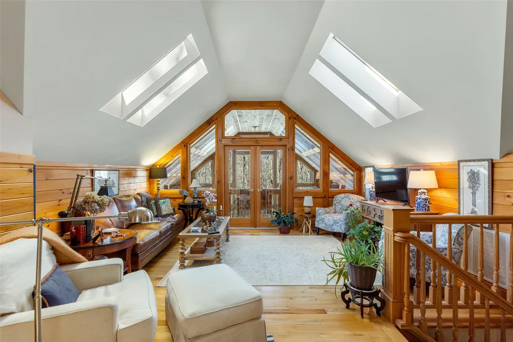 106 Garnet Rock Trail Highlands NC 28741