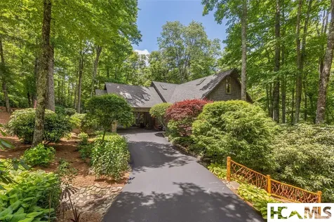 106 Garnet Rock Trail Highlands NC 28741