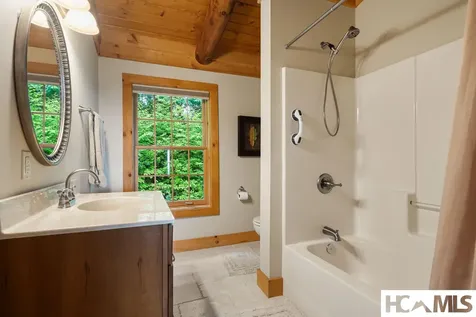 832 Dunloggin Road Cullowhee NC 28723