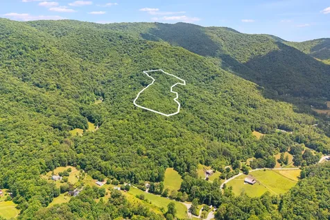 832 Dunloggin Road Cullowhee NC 28723