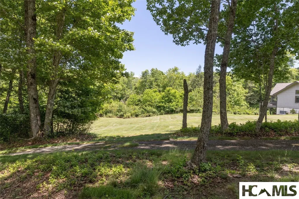N14 Outpost Trail Glenville NC 28736
