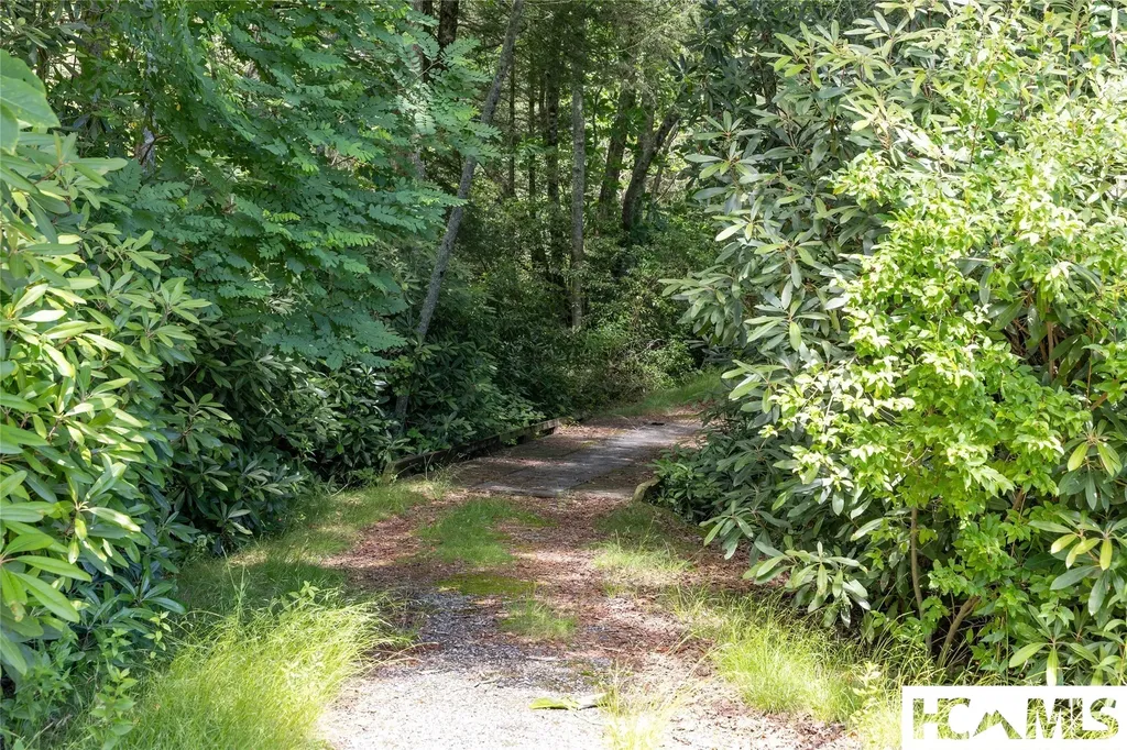 N14 Outpost Trail Glenville NC 28736