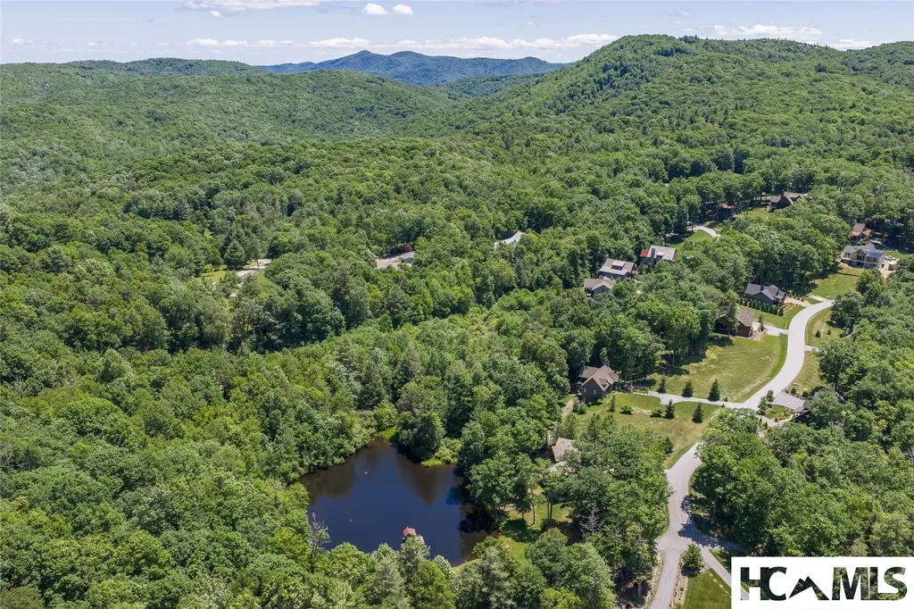 N14 Outpost Trail Glenville NC 28736