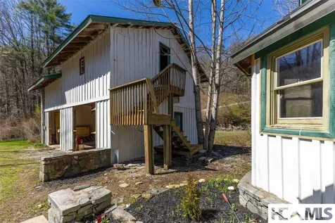 577 Paul Mccoy Road Lake Toxaway NC 28747