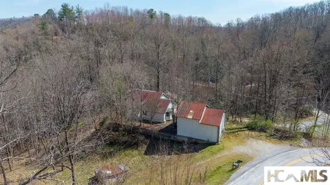577 Paul Mccoy Road Lake Toxaway NC 28747