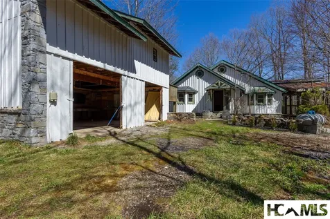 577 Paul Mccoy Road Lake Toxaway NC 28747