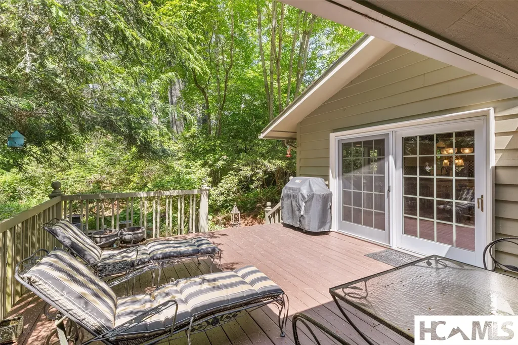 221 Hideaway Trail Highlands NC 28741