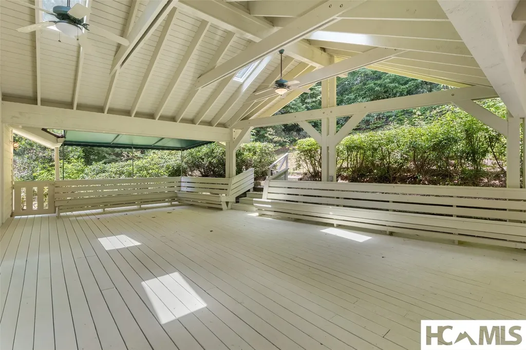 54 Deer Run Highlands NC 28741