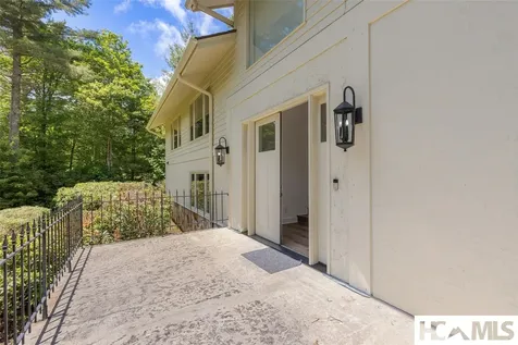 54 Deer Run Highlands NC 28741