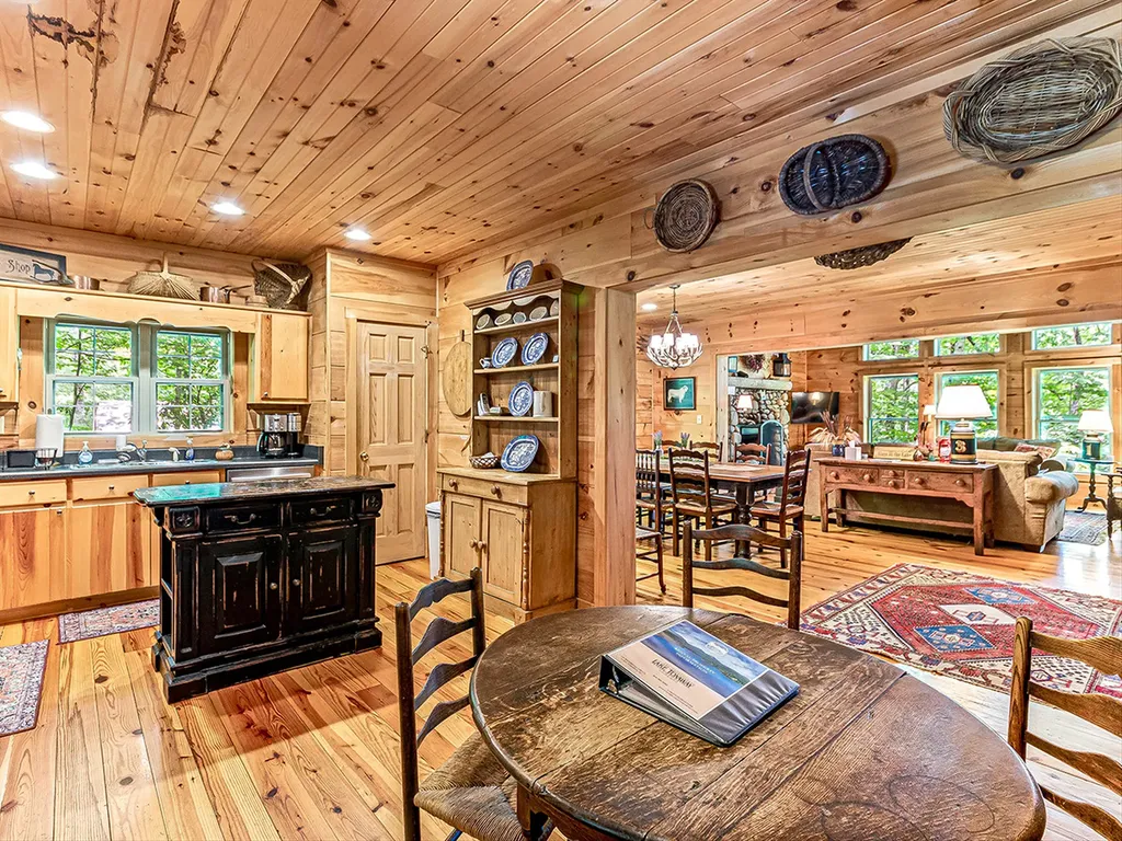 250 Fairway Drive Lake Toxaway NC 28747