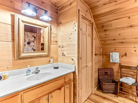 250 Fairway Drive Lake Toxaway NC 28747