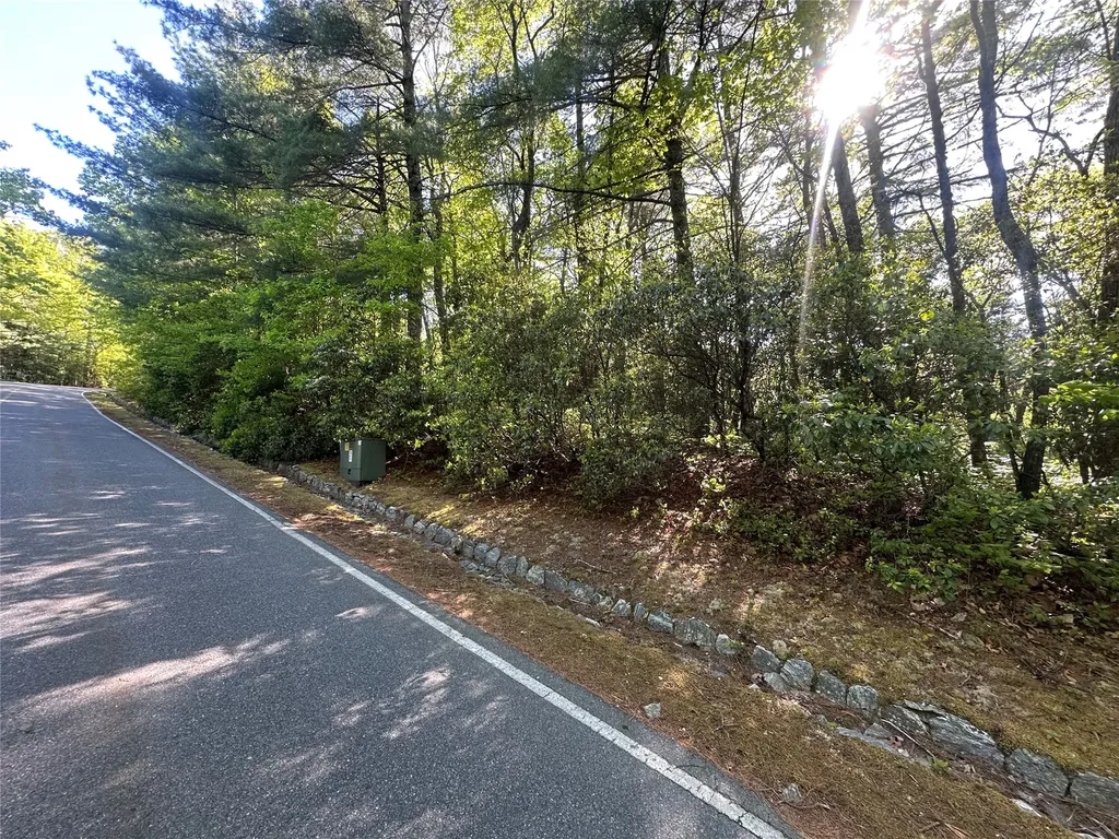 Rr 17 Lakeside Drive Lake Toxaway NC 28747