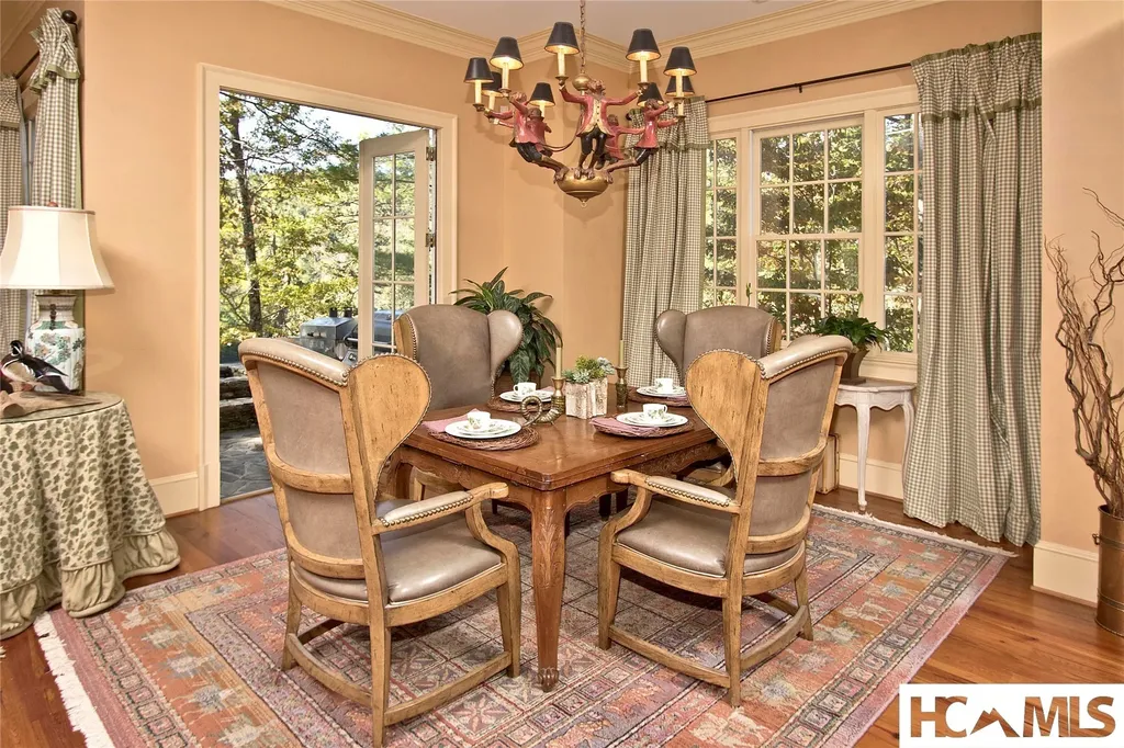 1356 Blue Valley Road Highlands NC 28741