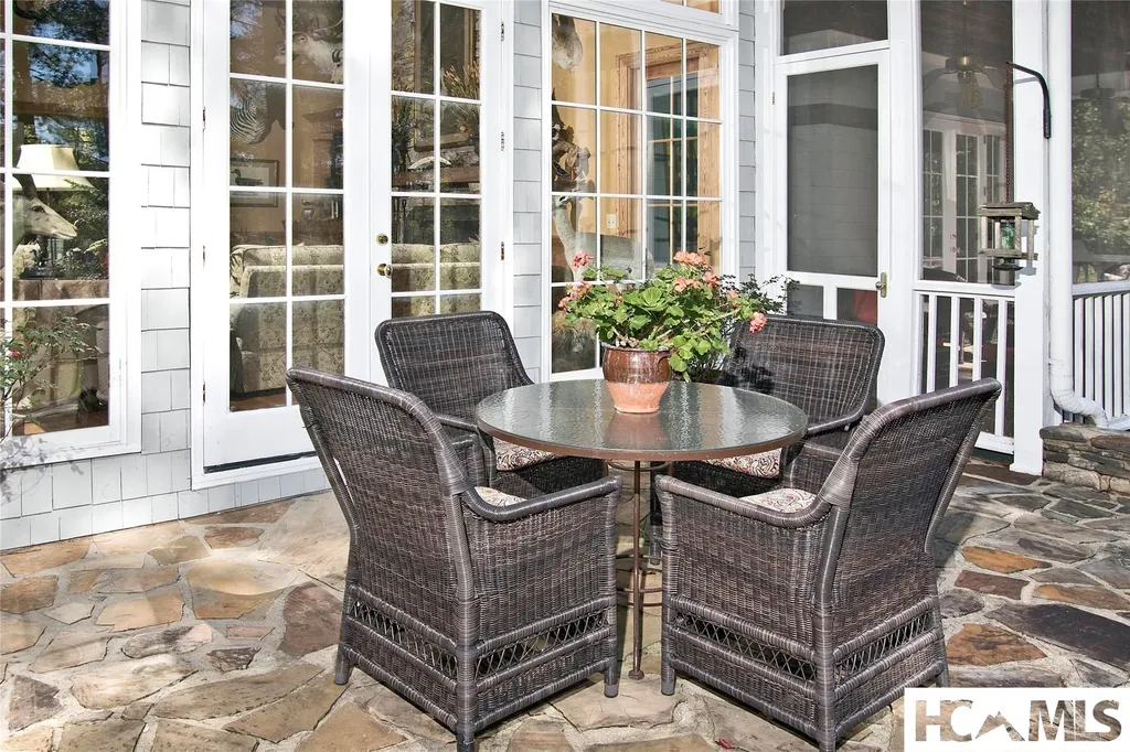 1356 Blue Valley Road Highlands NC 28741