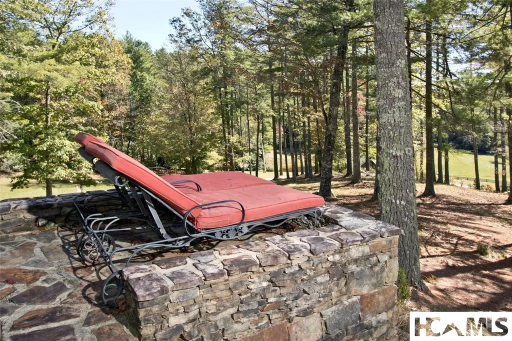 1356 Blue Valley Road Highlands NC 28741