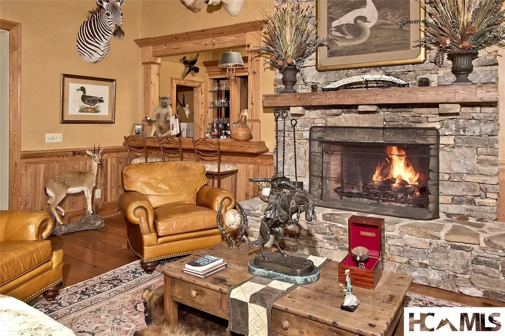 1356 Blue Valley Road Highlands NC 28741