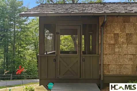 61 Moonstone Loop Highlands NC 28741