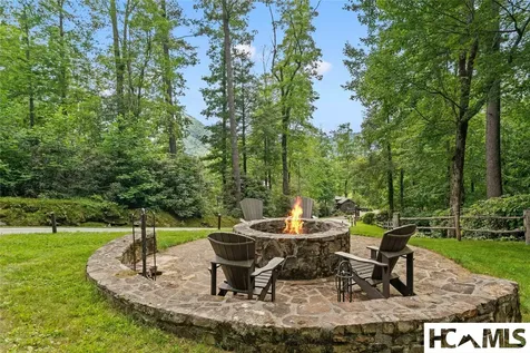 61 Moonstone Loop Highlands NC 28741