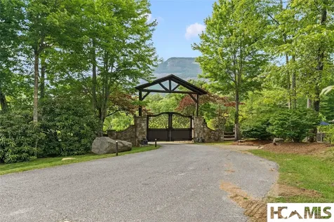 61 Moonstone Loop Highlands NC 28741