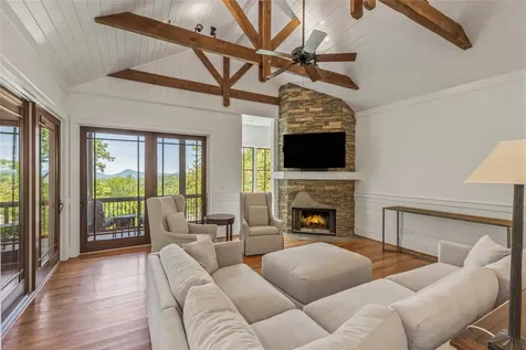 826 Highlands Cove Drive Highlands NC 28741