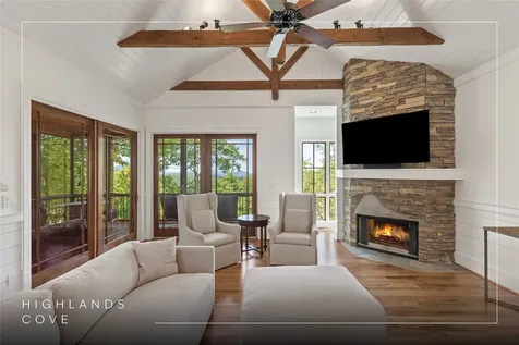 826 Highlands Cove Drive Highlands NC 28741