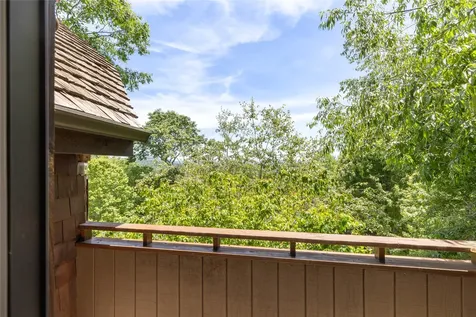 826 Highlands Cove Drive Highlands NC 28741