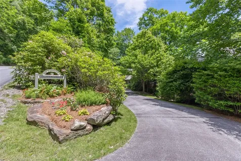 826 Highlands Cove Drive Highlands NC 28741