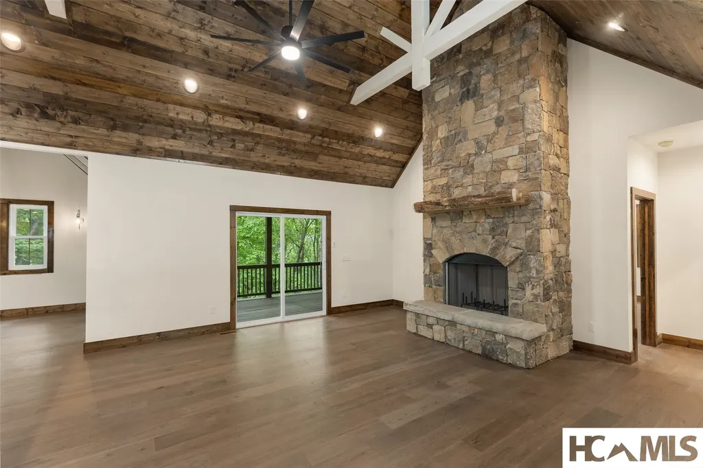 1542 Shirley Pressley Road Glenville NC 28736