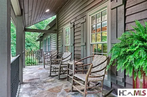 120 Split Rail Row Highlands NC 28741