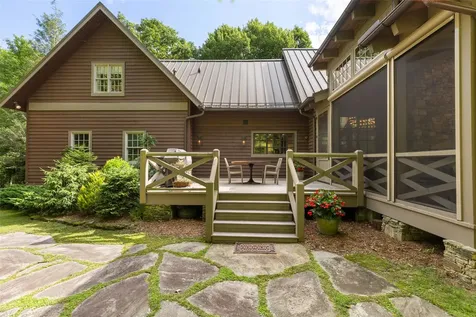 120 Split Rail Row Highlands NC 28741