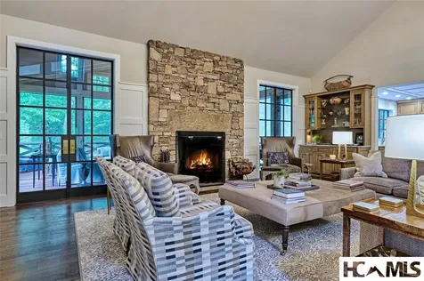 120 Split Rail Row Highlands NC 28741