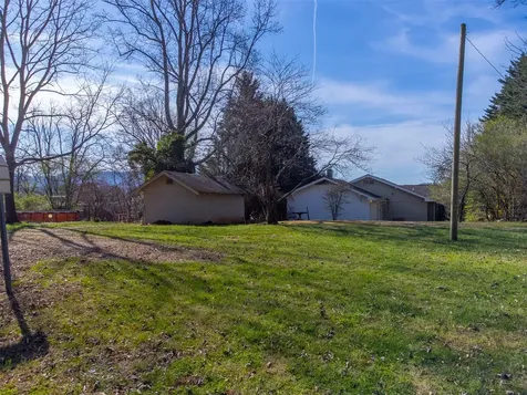 Franklin NC 28734