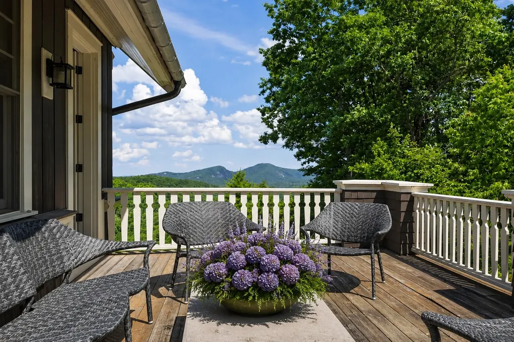 296 Greenfield Drive Cashiers NC 28717
