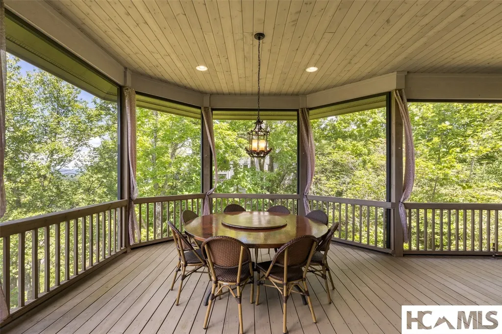 112 Willowbrook Court Highlands NC 28741