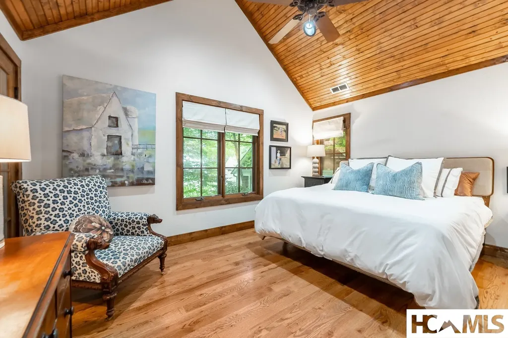 59 Ridges Loop Cullowhee NC 28723