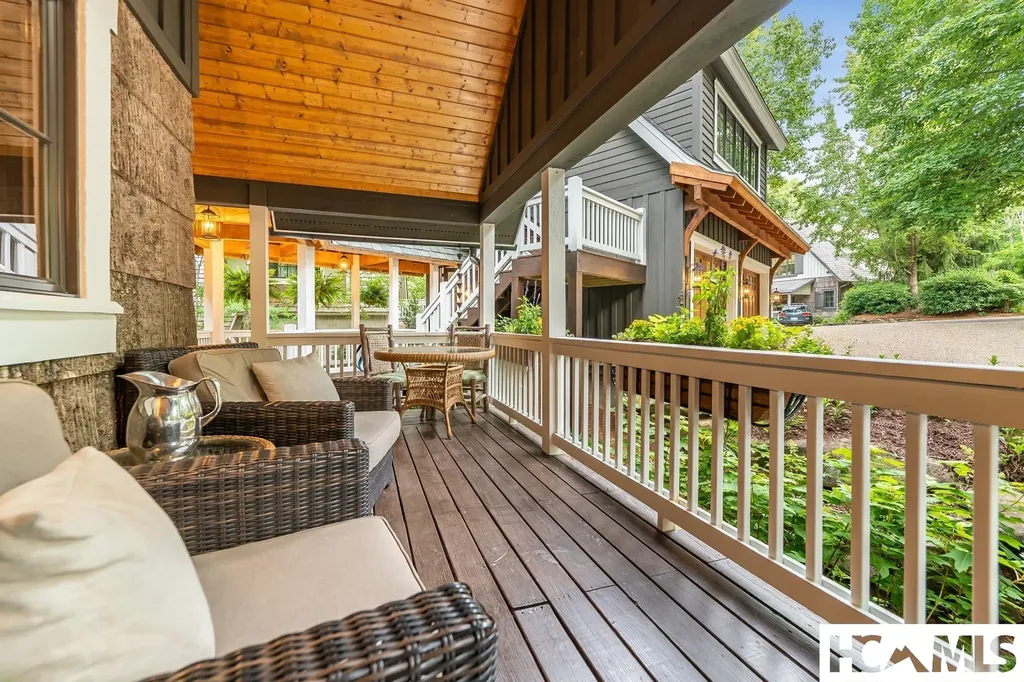 59 Ridges Loop Cullowhee NC 28723
