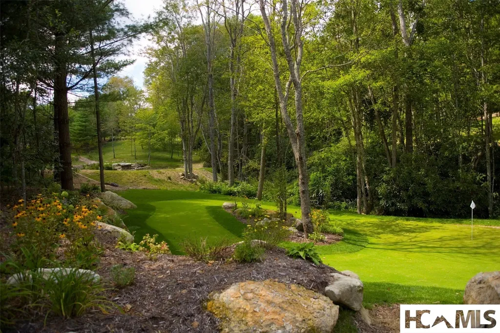 59 Ridges Loop Cullowhee NC 28723